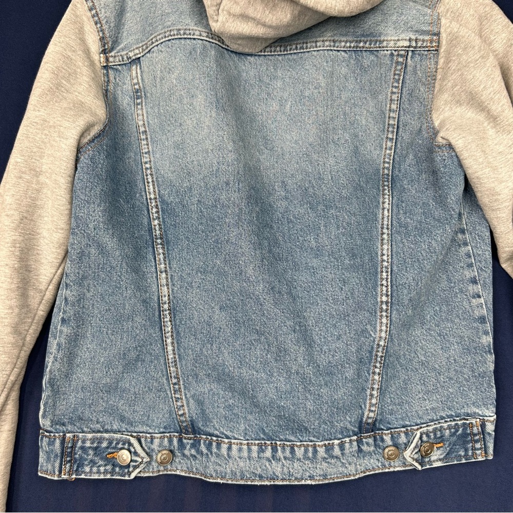 H&M Men's Blue Denim Classic Jean Jacket Size Medium - Picture 9 of 15